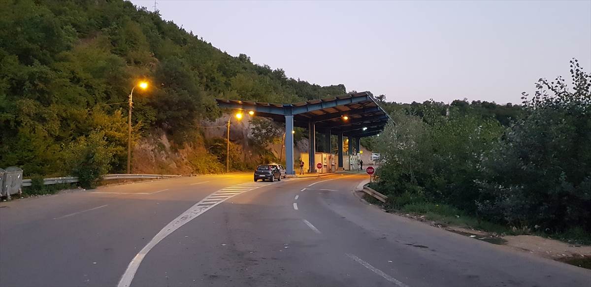  Otvoreni administrativni prelazi Jarinje i Brnjak 