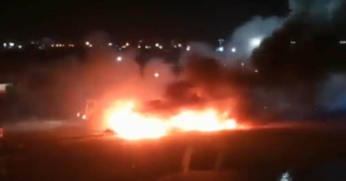  Navijači u Argentini zapalili pet automobila ispred stadiona 