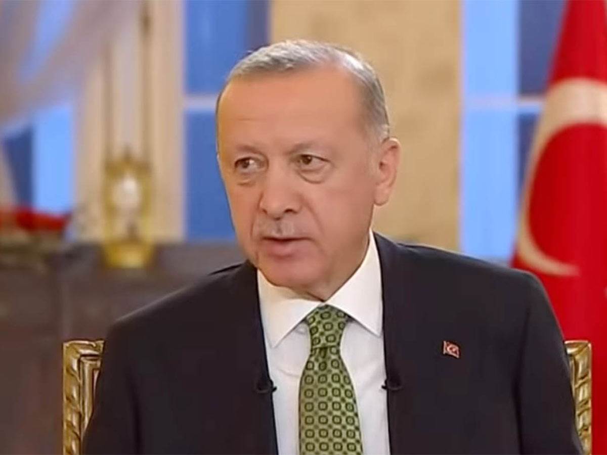  Erdogan predložio referendum o nošenju hidžaba 