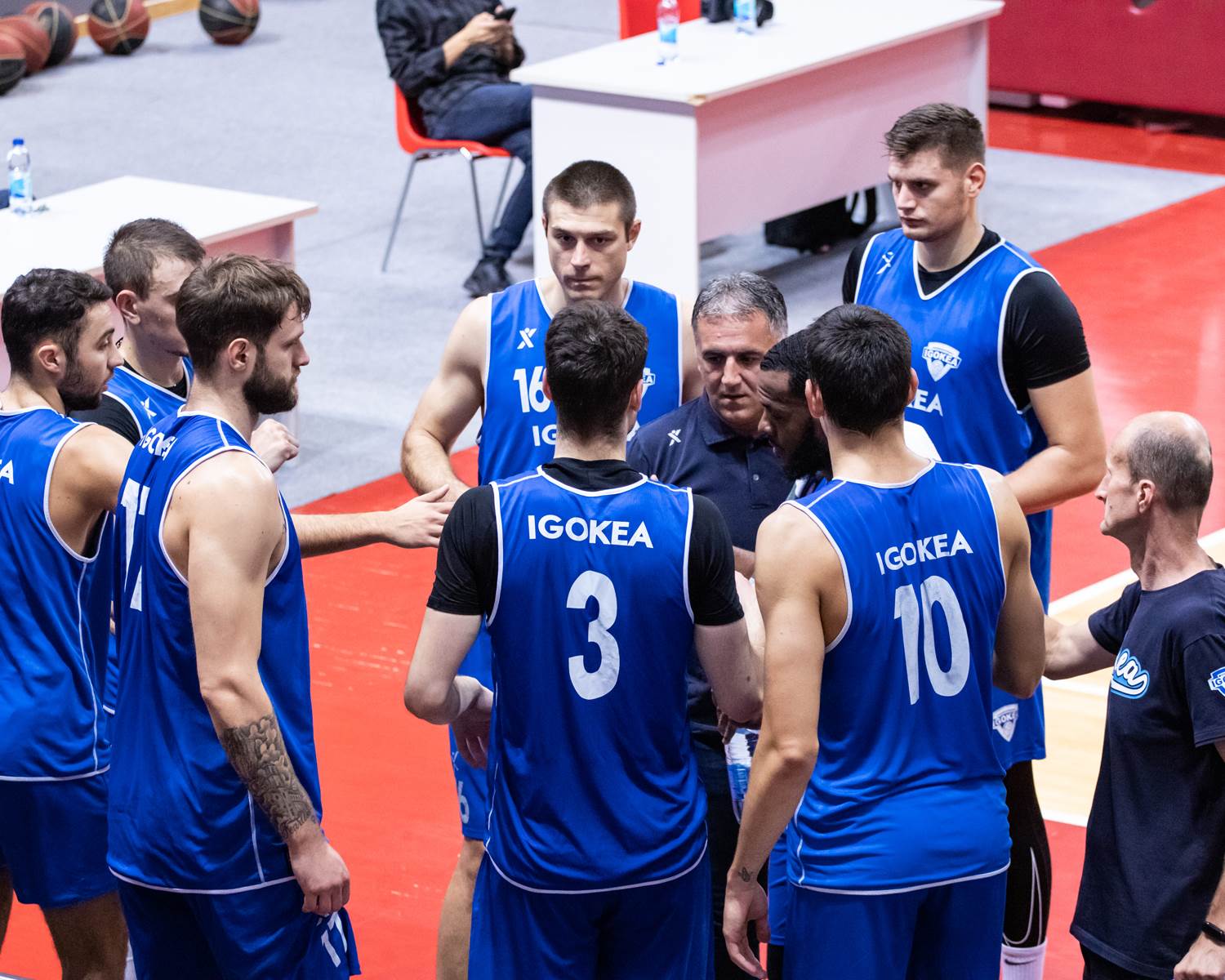  Kk Igokea još nije dobila pehar i medalje Dragan Bajić apeluje, Amer Čolan prebacuje odgovornost 