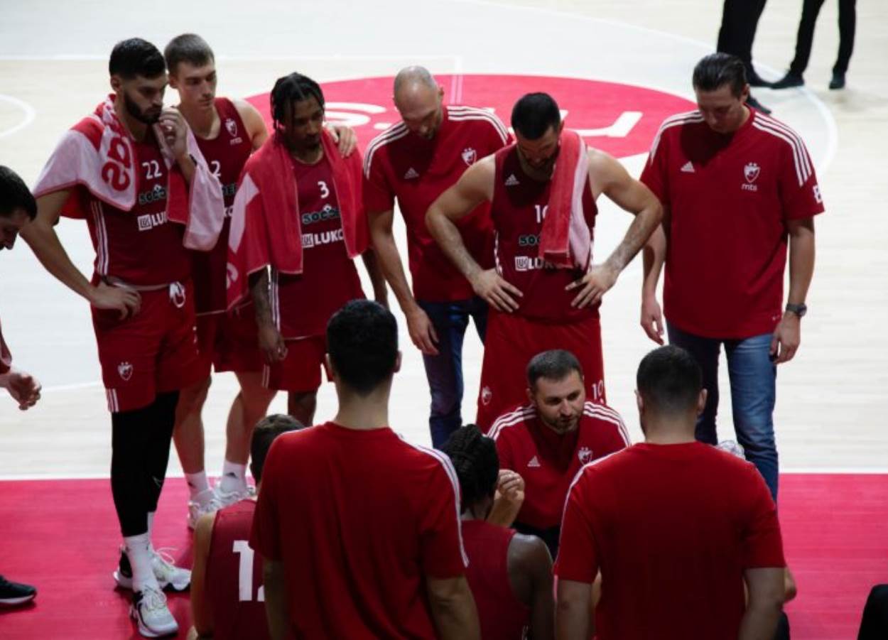  Košarkaši Crvene zvezde otputovali na pripreme u Tursku 