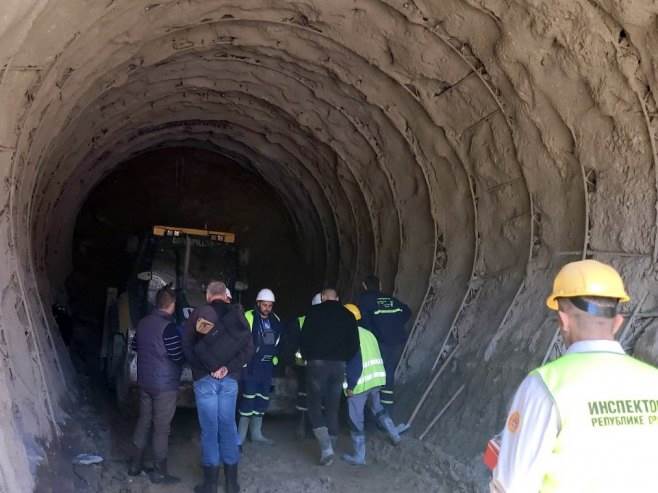  Radnik stradao u obrušavanju tunela kod Nevesinja 