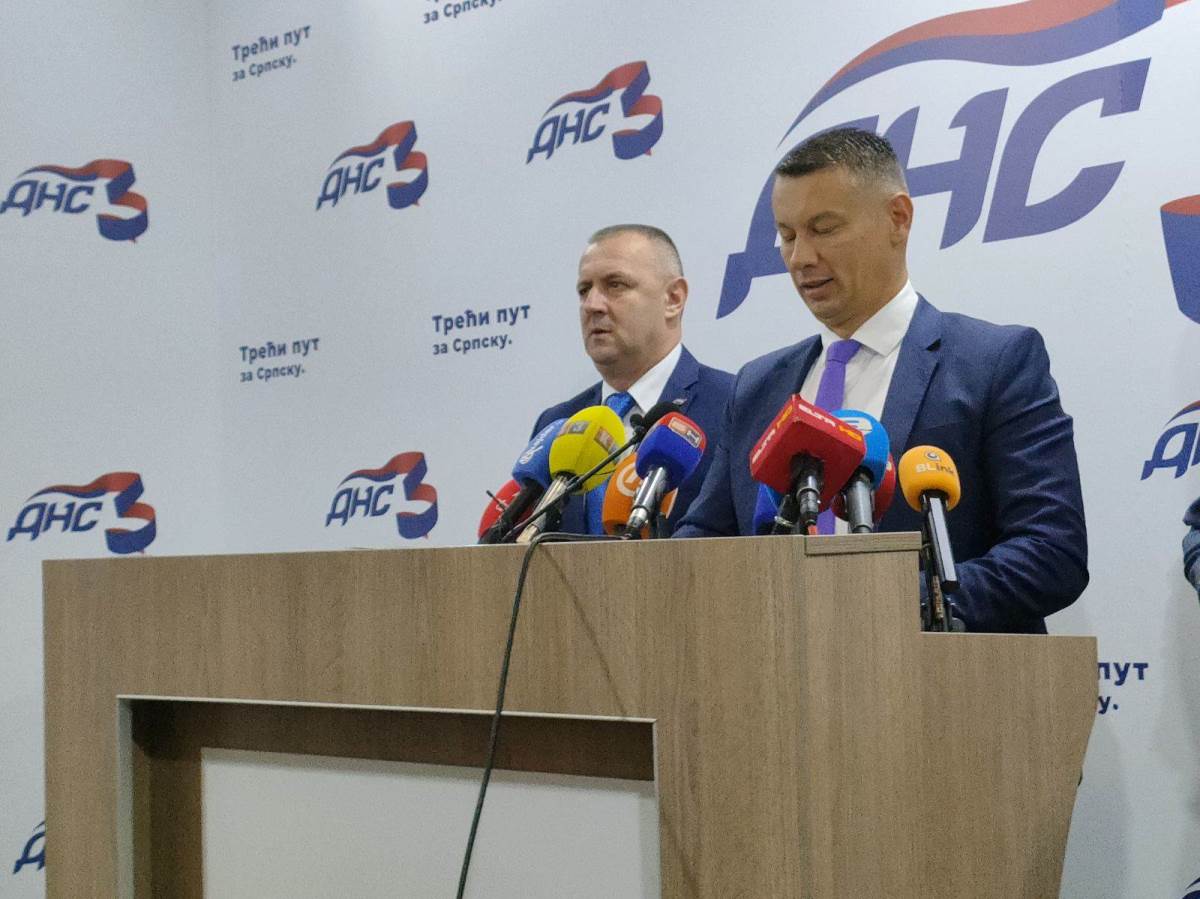 Nešić i Jovičić demantovali da se povlače sa izbora 