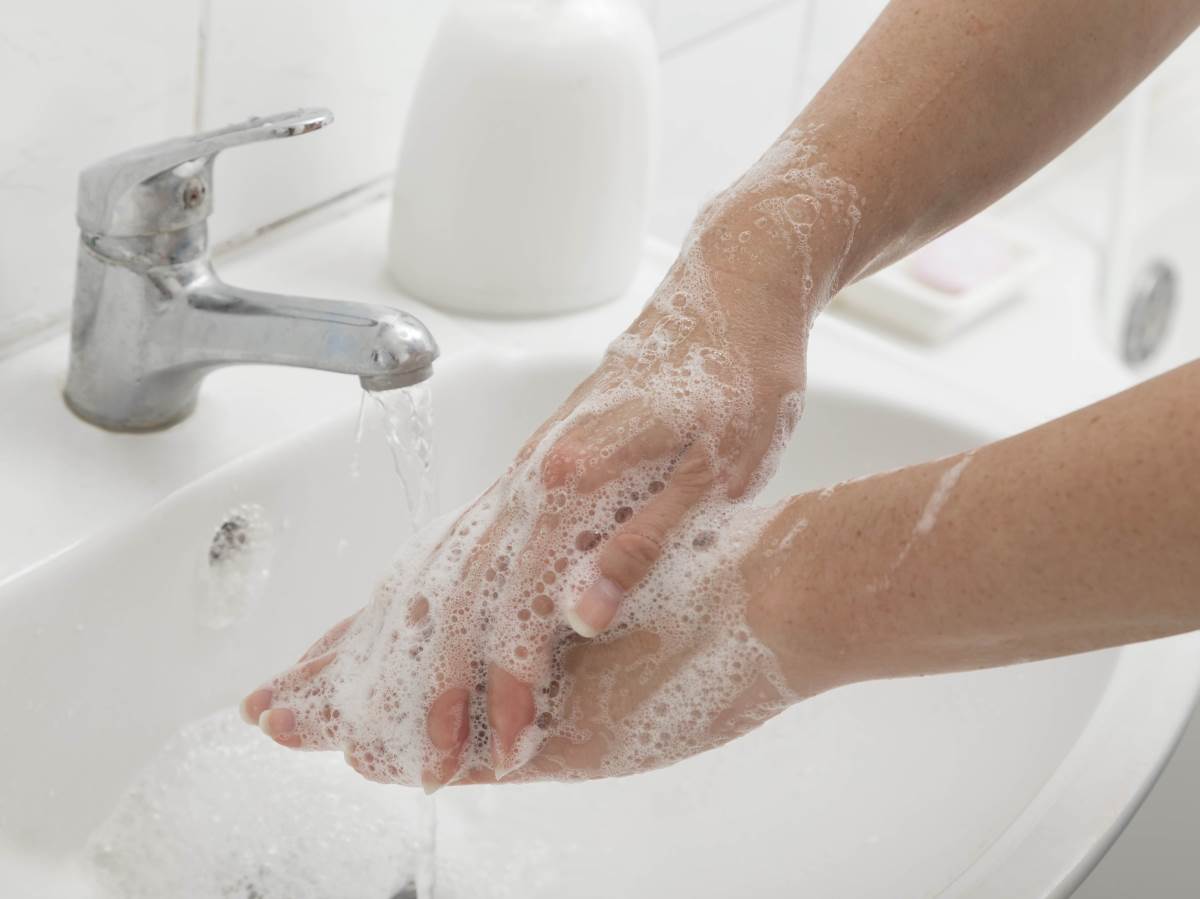  hands-washing-2021-10-05-01-20-41-utc.jpg 