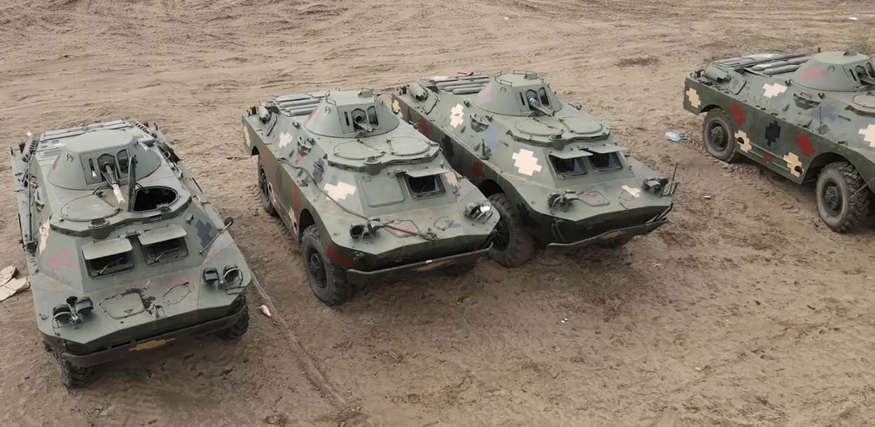  Veliki broj tenkova i oklopnih vozila kod Hersona 