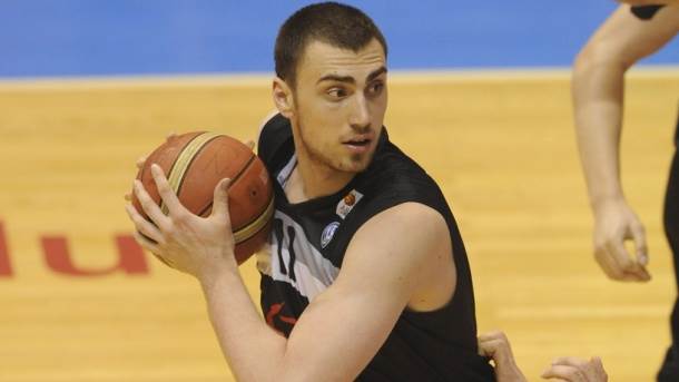  Milutinov: Partizan se pita 