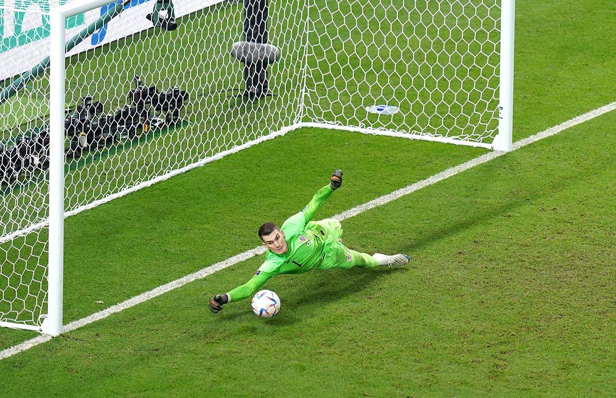 Arsen Venger mijenja fudbalska pravila Arsen Venger mijenja fudbalska pravila