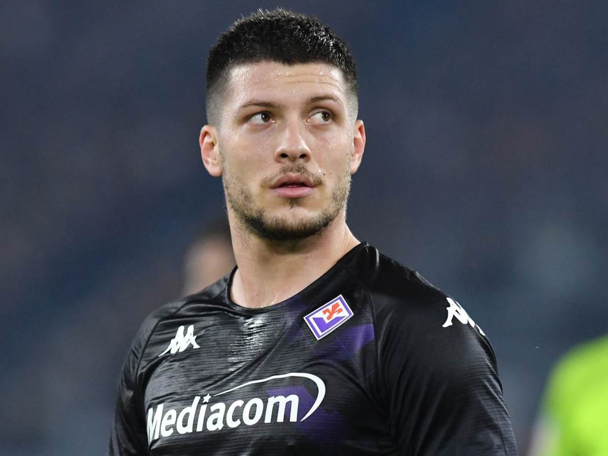  Zašto je Luka Jović prekobrojan u Fiorentini 