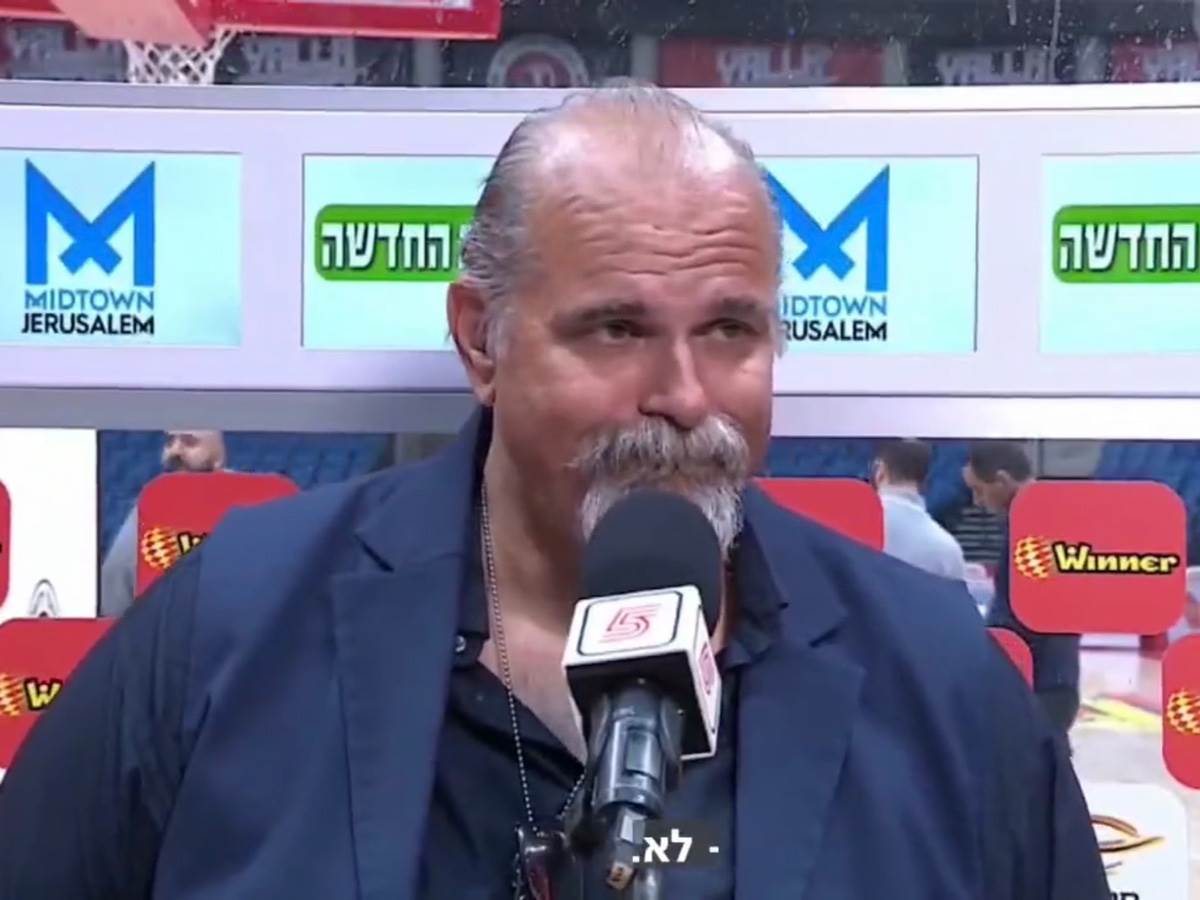  Aleksandar Džikić majice sa njegovim likom u Izraelu 