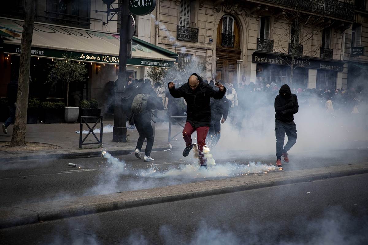  Protesti u Francuskoj zbog starosnih penzija 