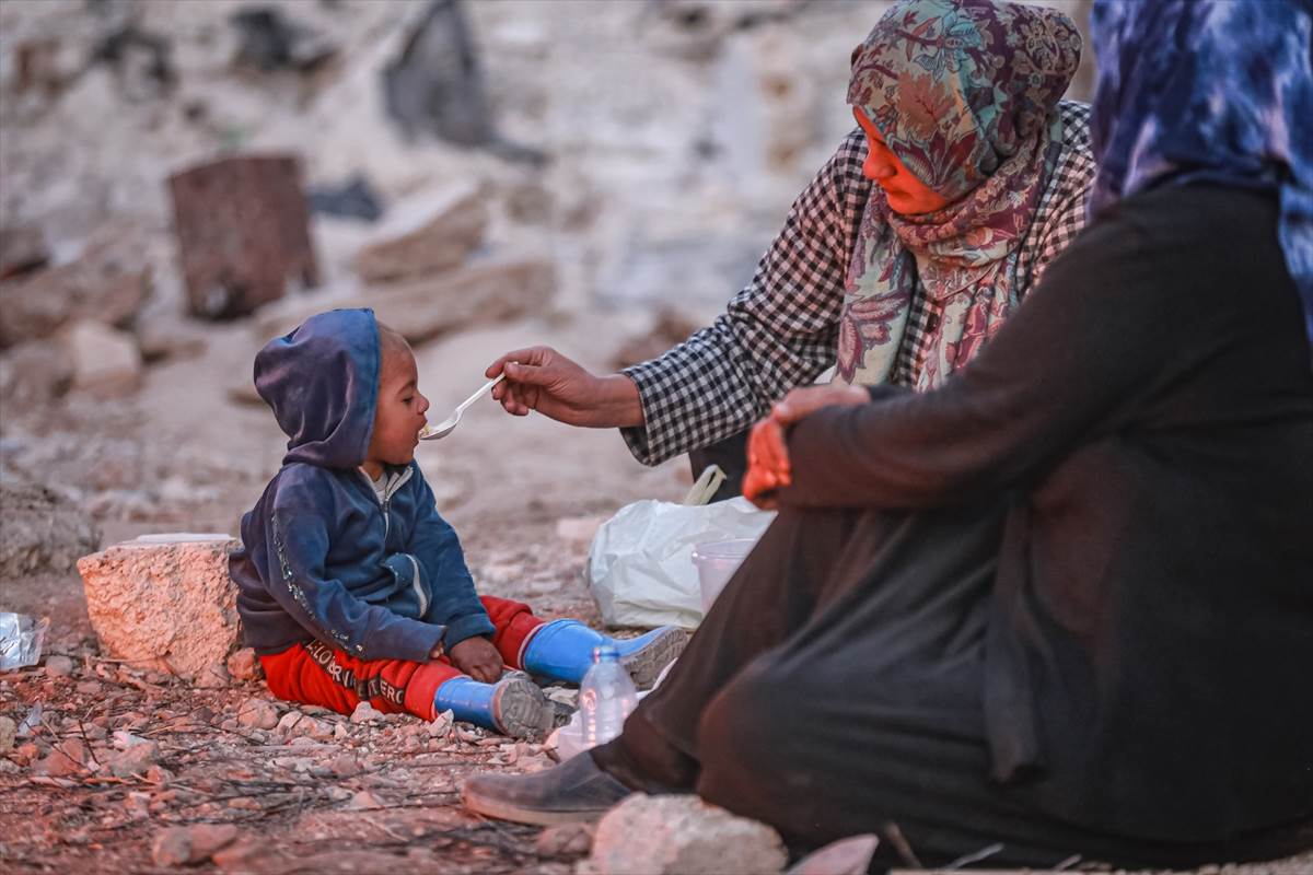  Sirija život među ruševinama nakon zemljotresa 