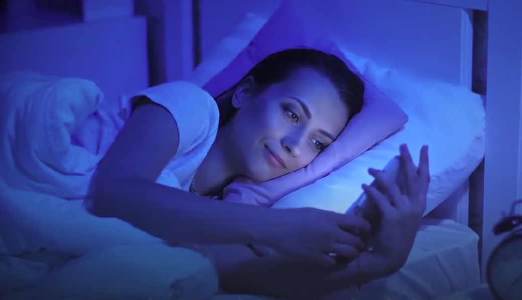  Spavanje sa telefonom loše utiče na san 