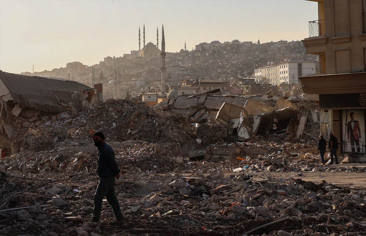  Broj žrtava zemljotresa u Turskoj 