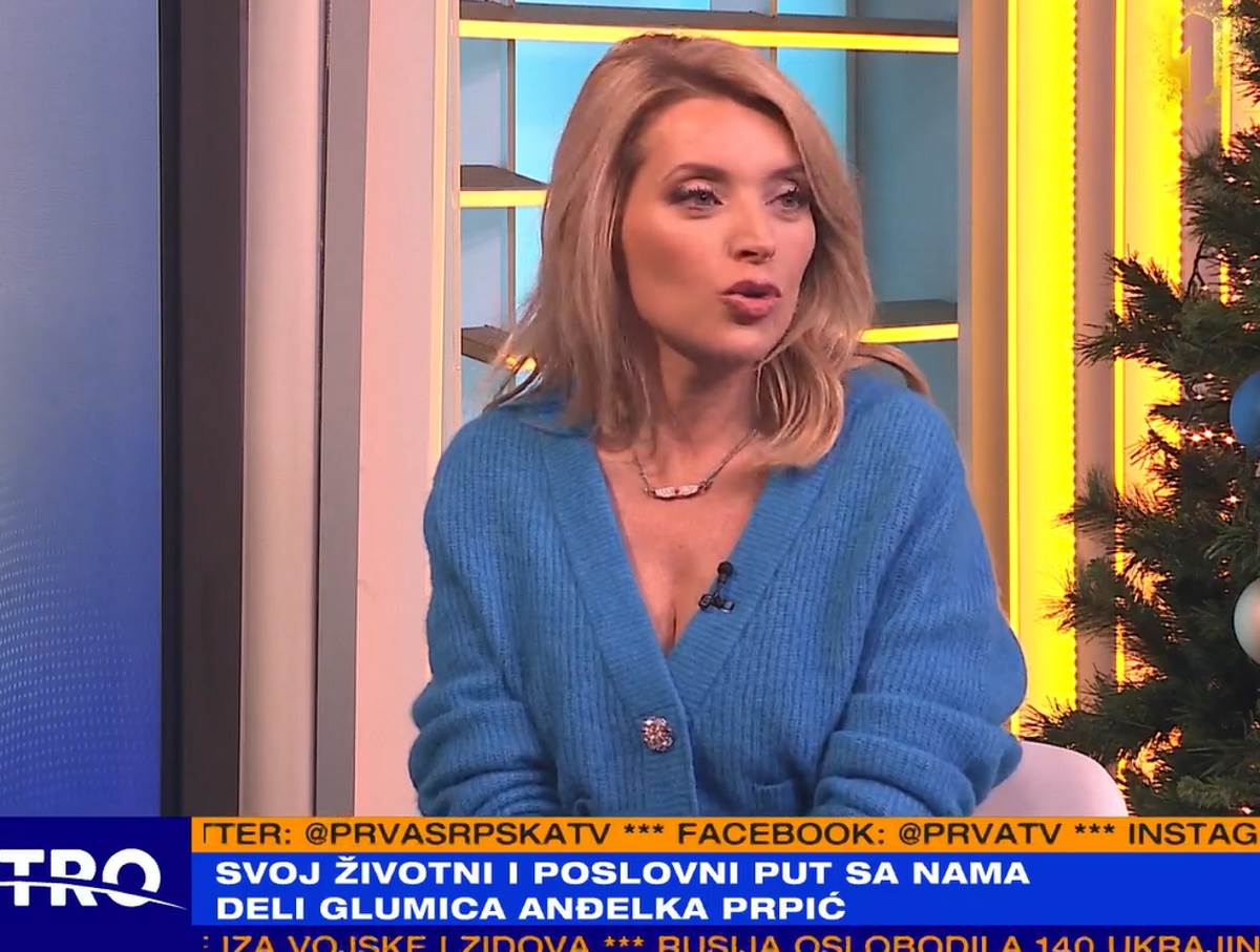  Anđelka Prpić pokazala trudnički stomak: Glumica uživa i ne obazire se na tabloide (FOTO) 