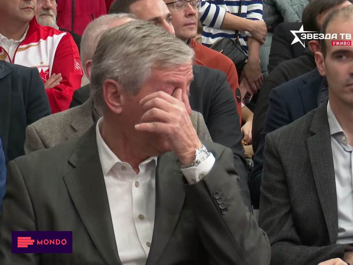 Vladimir Petrović Pižon zaplakao prilikom govora Duleta Savića | Sport ...
