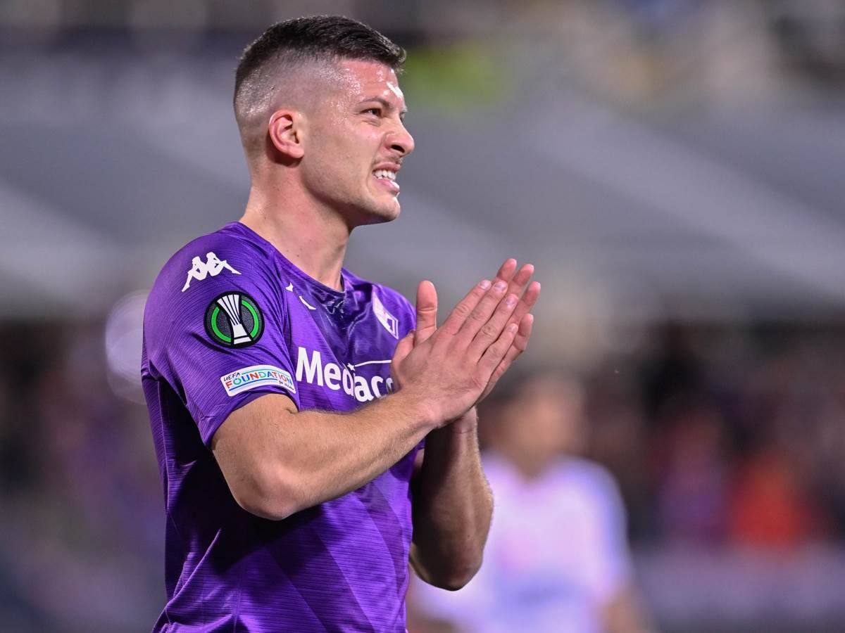  Luki Joviću poništen gol na meču Vest Hem - Fiorentina 