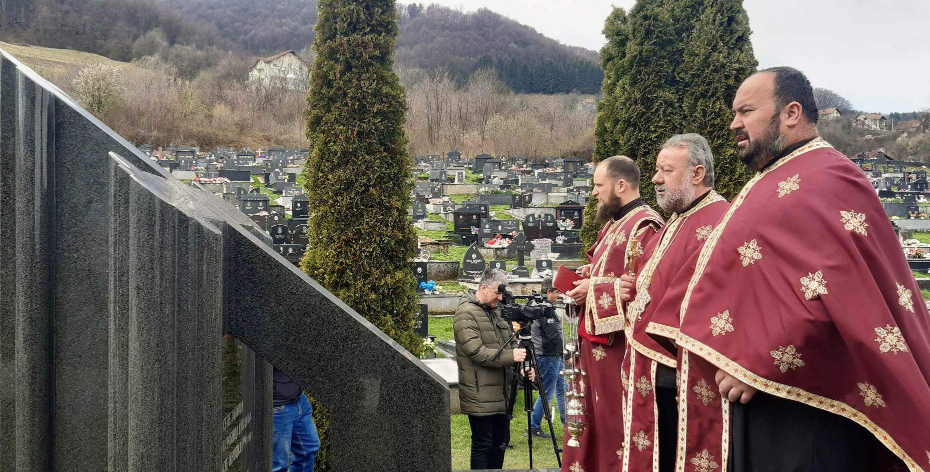 Masovna grobnica u Mrkonjić Gradu godišnjica 