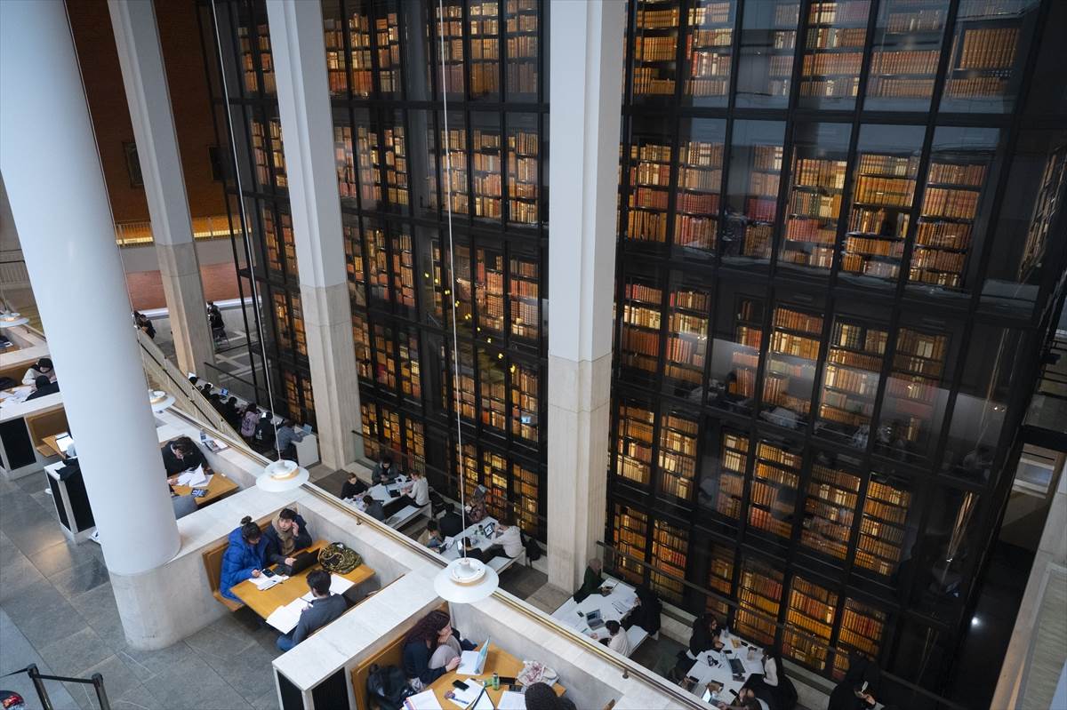  London ima više od 600 biblioteka 