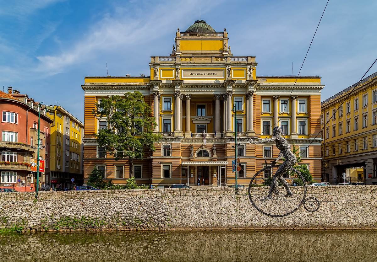  Poništenje doktorata Sebiji Izetbegović 