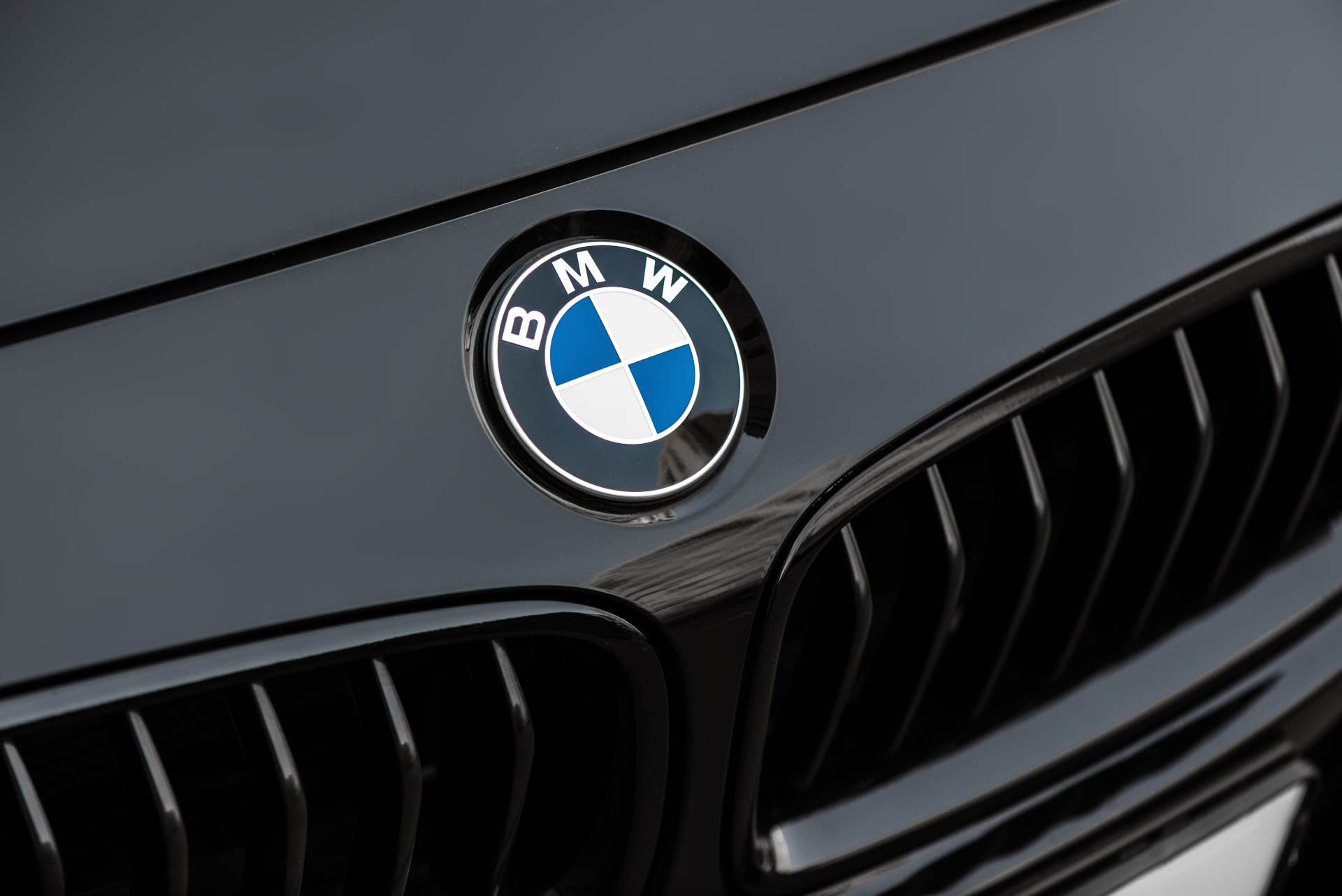  Parlamentarna skupština BiH prodaje BMW 