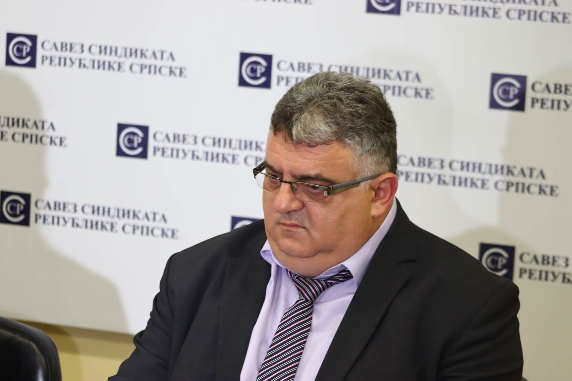  Sindikat obrazovanja ne odustaje od zahtjeva za povećanje plata od 10 do 20 odsto 