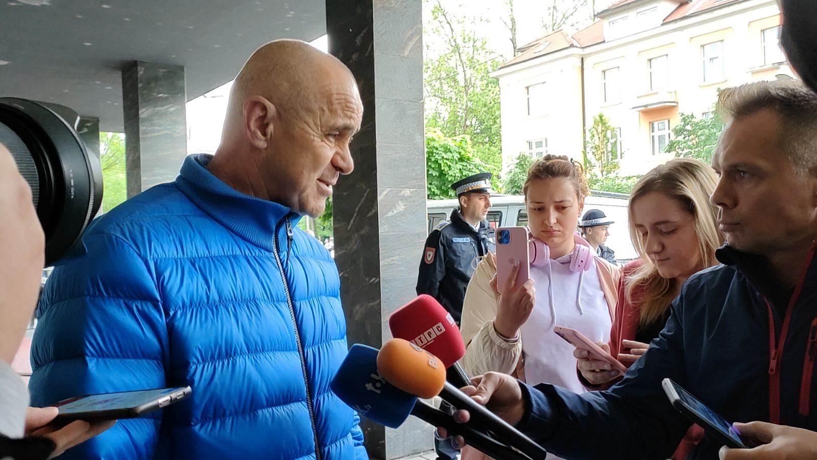 Policija izuzima Balkon od Milakovića Policija izuzima Balkon od Milakovića