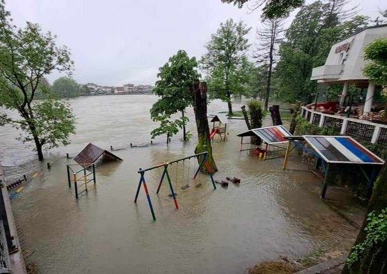  Poplava u Bihaću, potopljena naselja uz Unu 