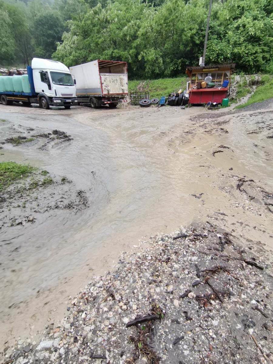 Bujične poplave u Srbiji Bujične poplave u Srbiji