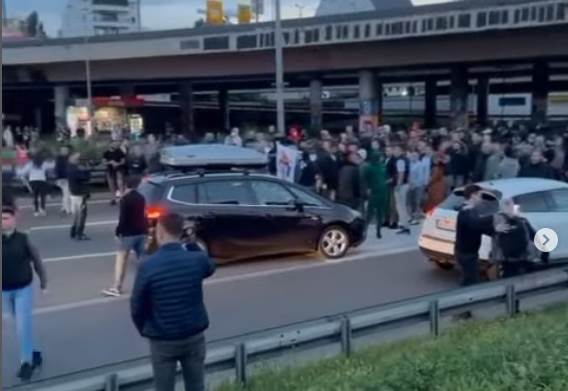  Blokada auto-puta zbog dešavanja na Kosovu 