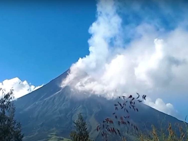 Vulkan Majon na Filipinima aktivan, evakuisano hiljade ljudi 