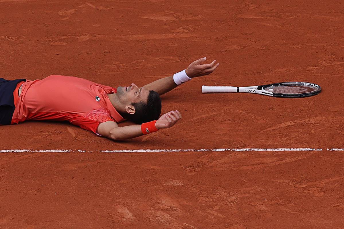  Rafael Nadal čestitao Novaku Đokoviću na osvajanju Rolan Garosa 