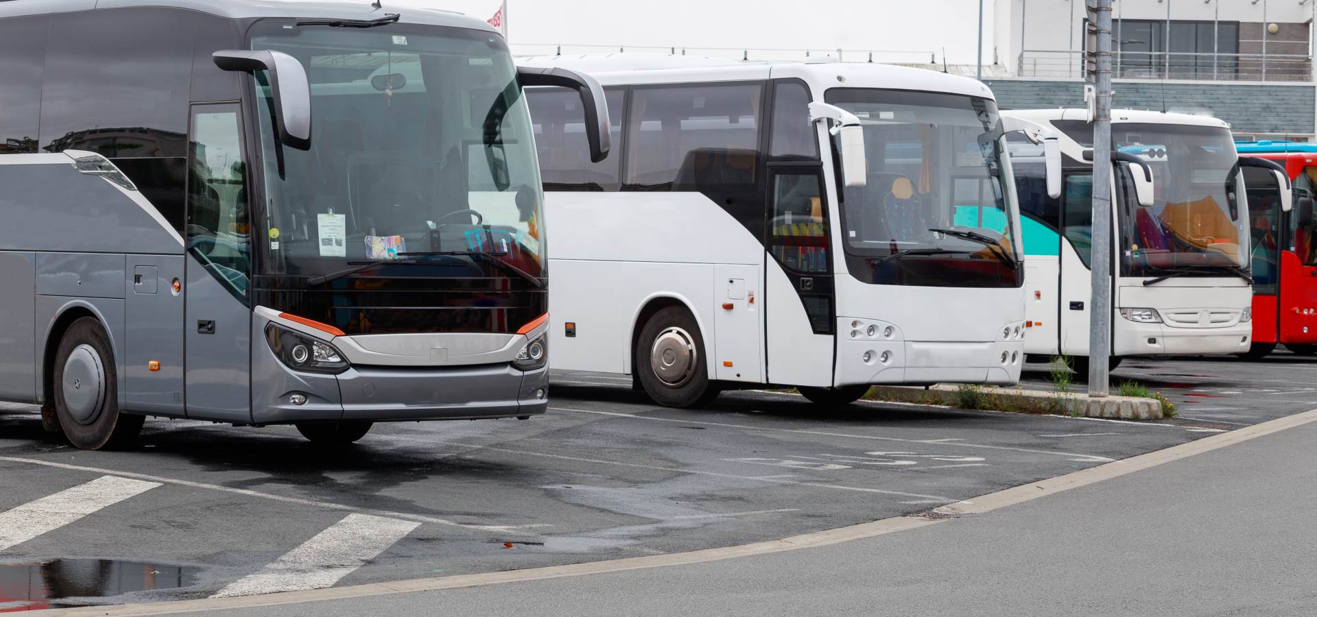  Ukradeno 250 litara goriva iz autobusa u Trebinju 