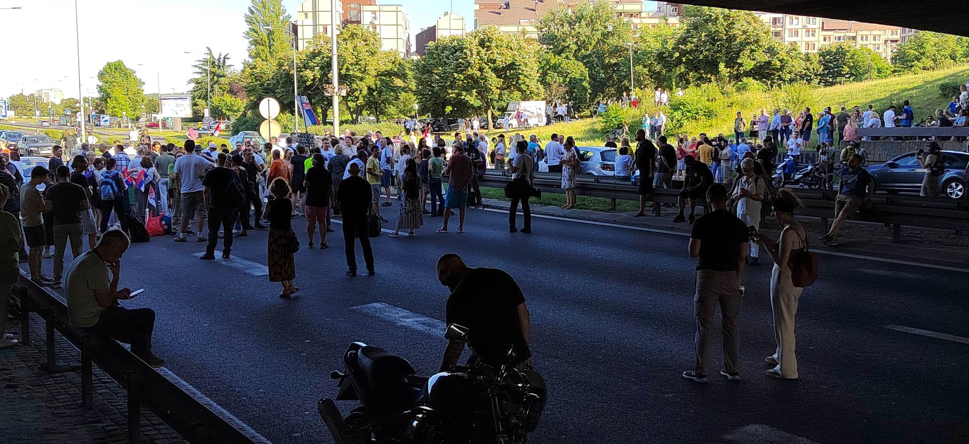  "Srbija protiv nasilja": Završena blokada auto-puteva u Beogradu i Novom Sadu, sutra protestna šetnja (FOTO/VIDEO) 