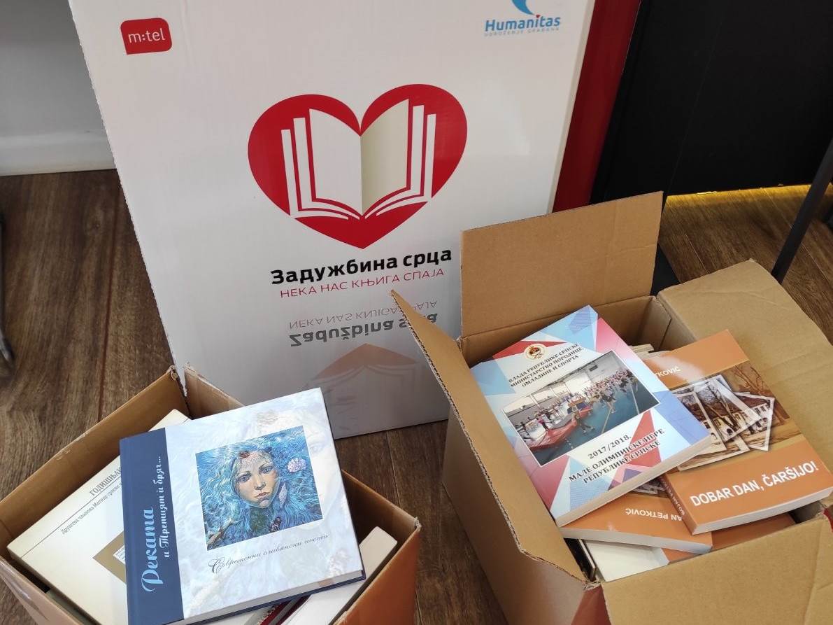  Biblioteka iz Kotor Varoši donirala knjige za m:tel akciju „Zadužbina srca – neka nas knjiga spaja“ 