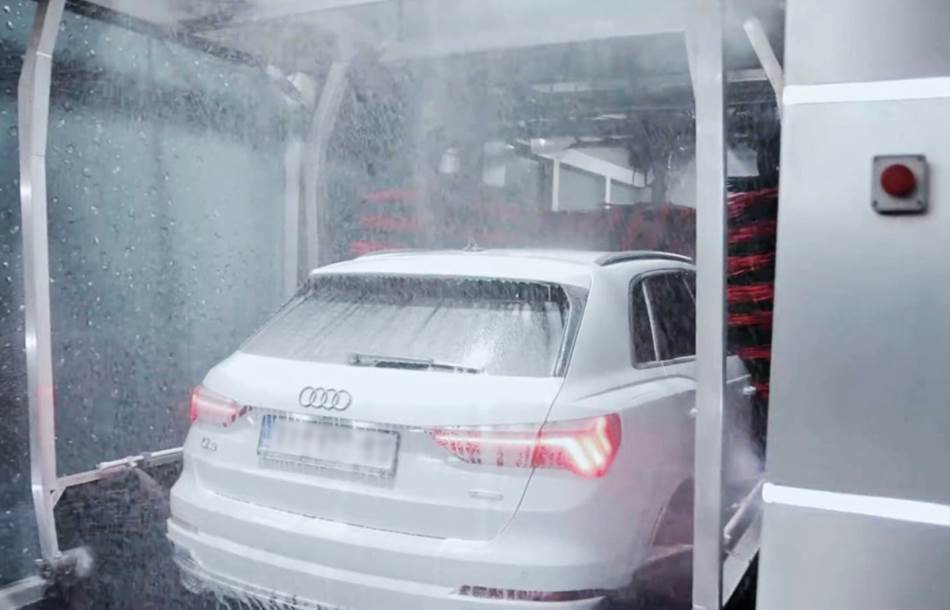  Šamčanin neovlašteno otvarao automat za pranje automobila 