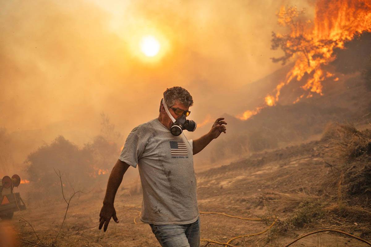  Proglašeno vanredno stanje na cijelom Rodosu zbog požara 