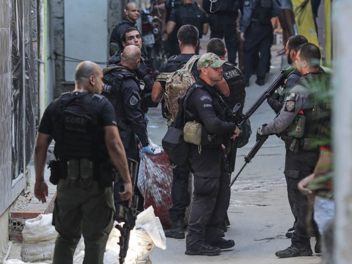  Smrtonosna policijska racija u Brazilu 