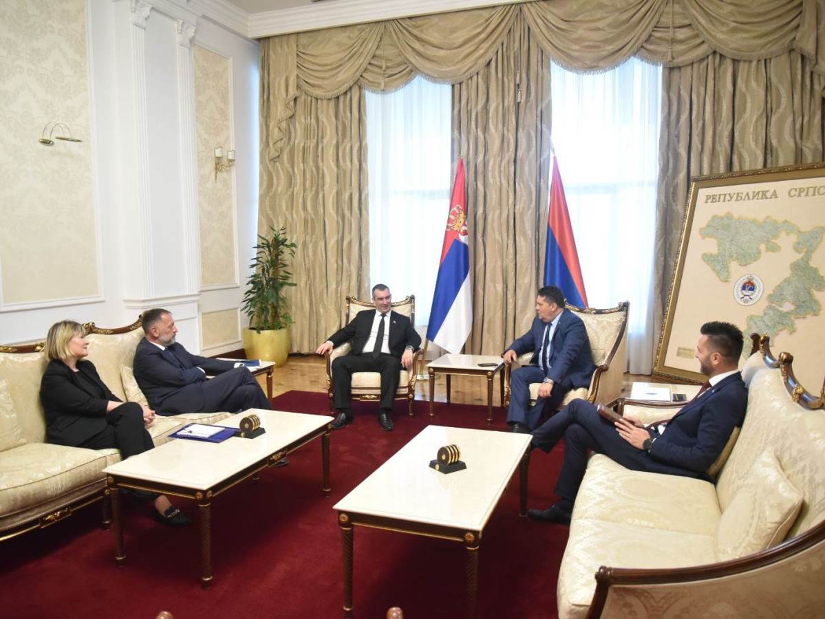 Srpska i Srbija formiraju parlamentarni forum Srpska i Srbija formiraju parlamentarni forum