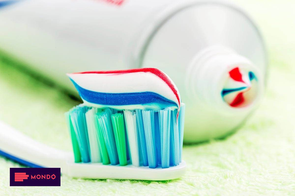 What do the red, blue and white colors on toothpaste mean | Magazine ...