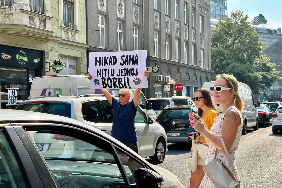  Protest protiv nasilja nad ženama u BiH i Novom Sadu 