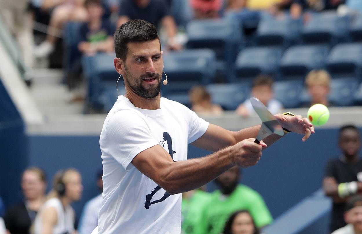  Novak Djokovic osvojio poen bez reketa 