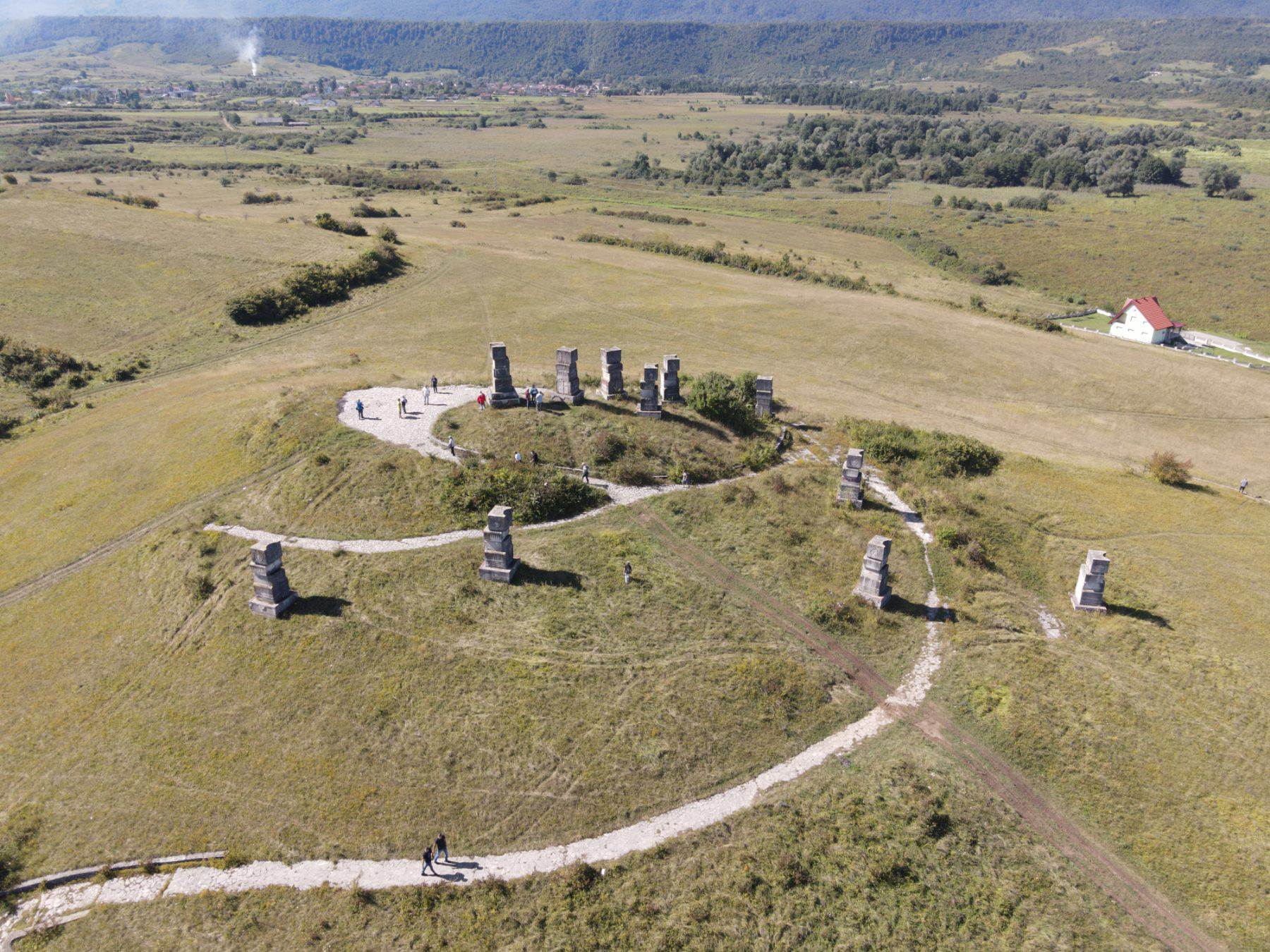 Dokumentarni film Garavice | Info | Društvo