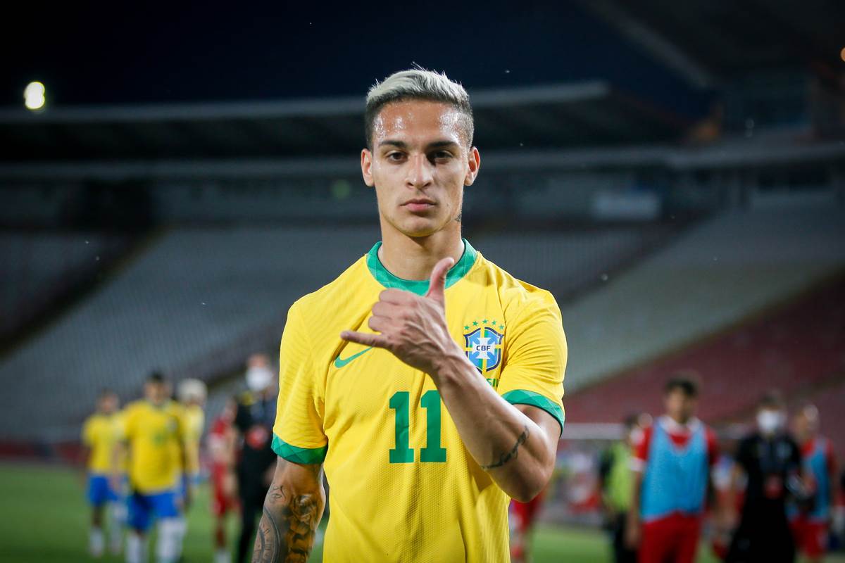  Antoni izbačen iz reprezentacije Brazila 