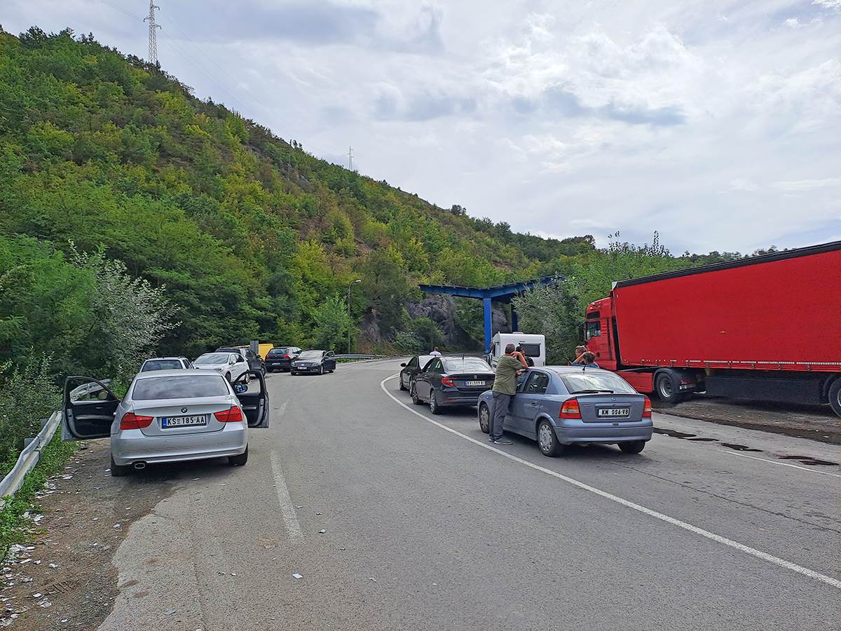  Srbin uhapšen na Jarinju, određeno mu je policijsko zadržavanje 