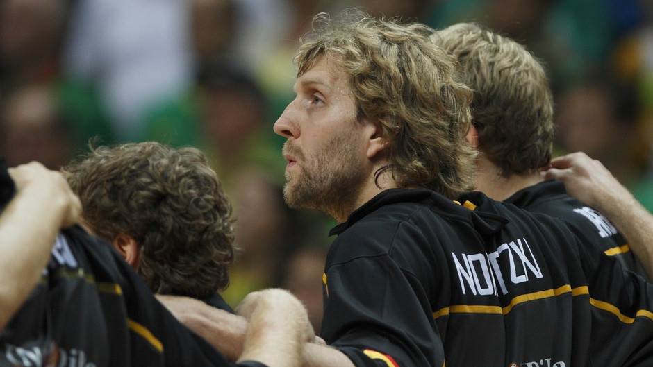  Da li će Srbi opet aplaudirati Novickom? 