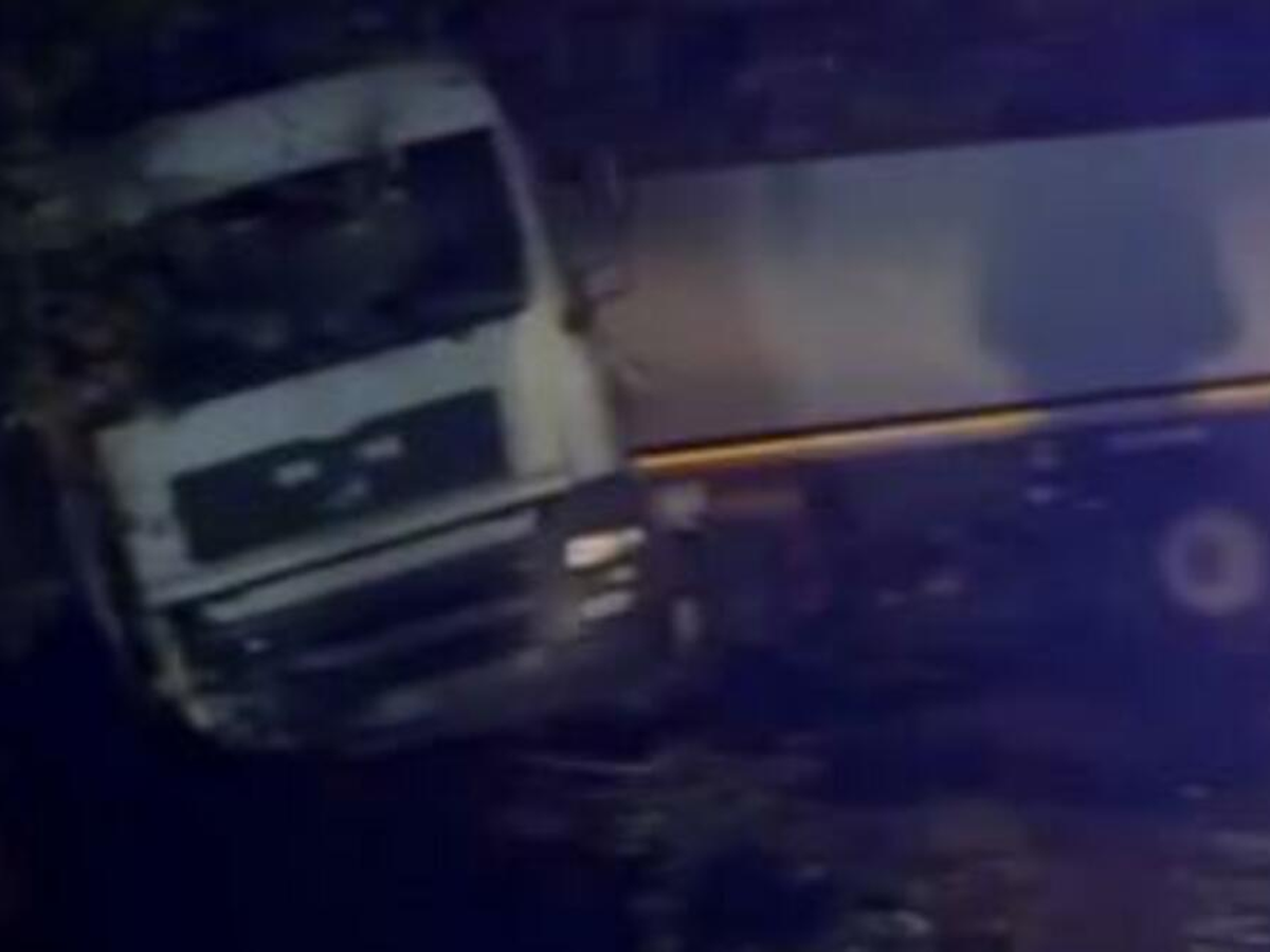  Kamion sletio sa puta na prevoju Karaula 
