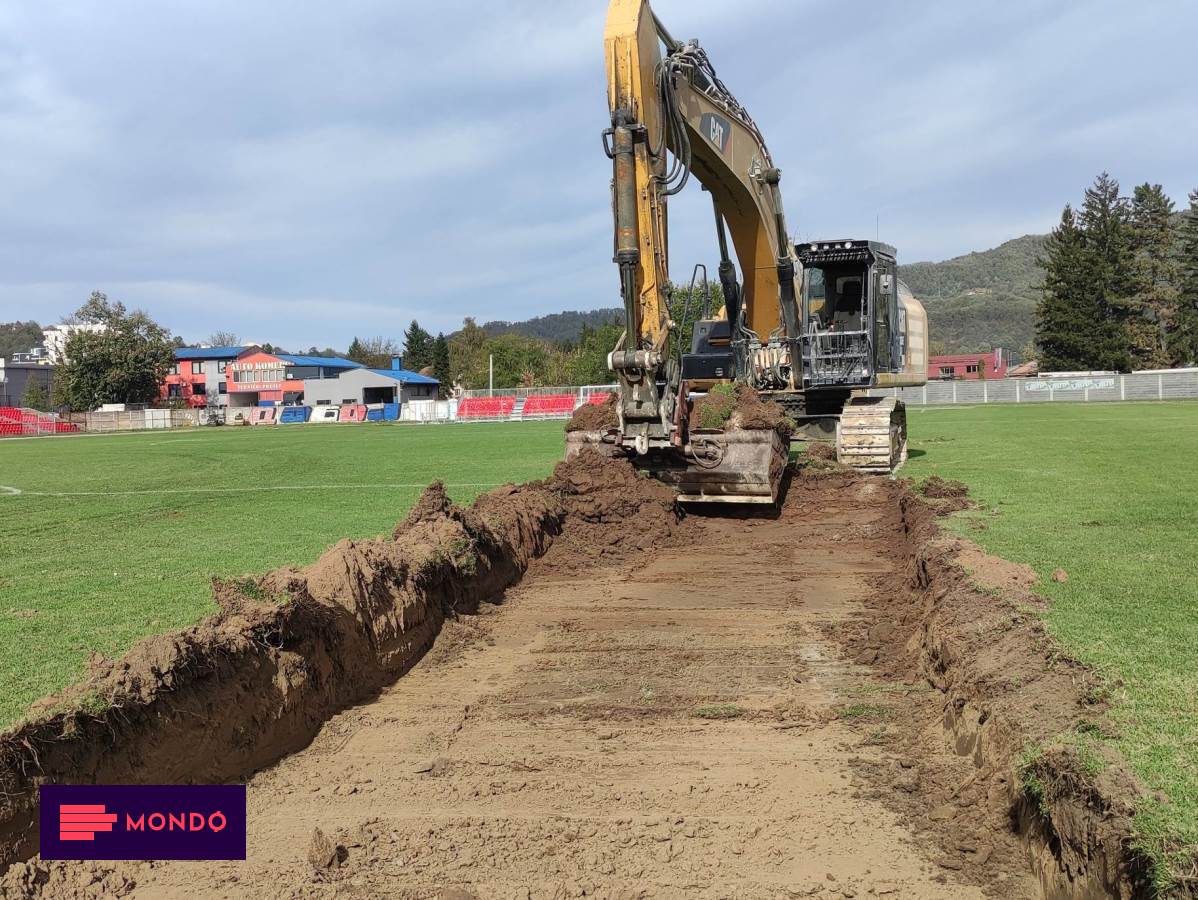 Počela rekonstrukcija stadiona FK Sloga Doboj FOTO | Sport | Fudbal