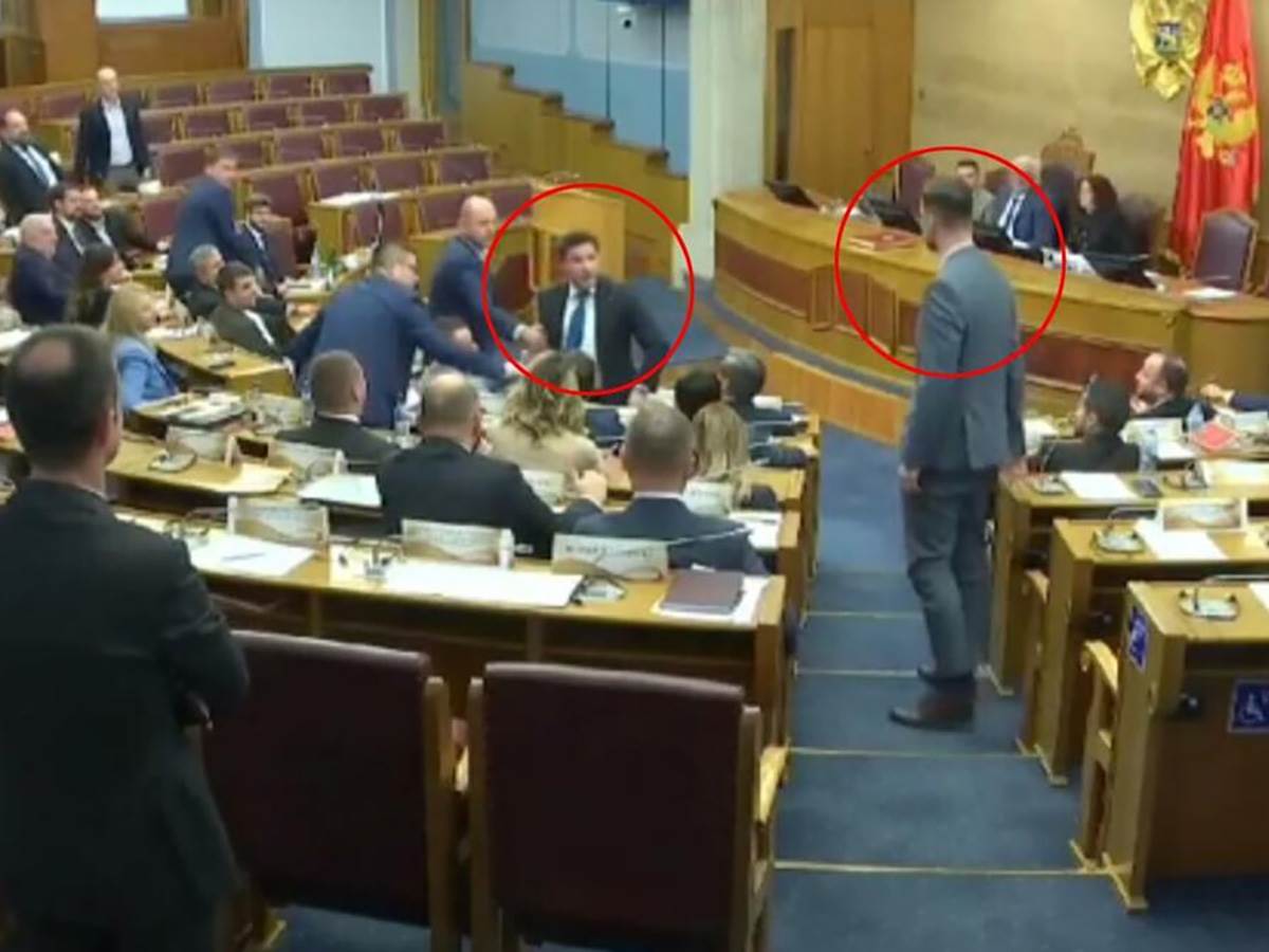  Incident u parlamentu Crne Gore 