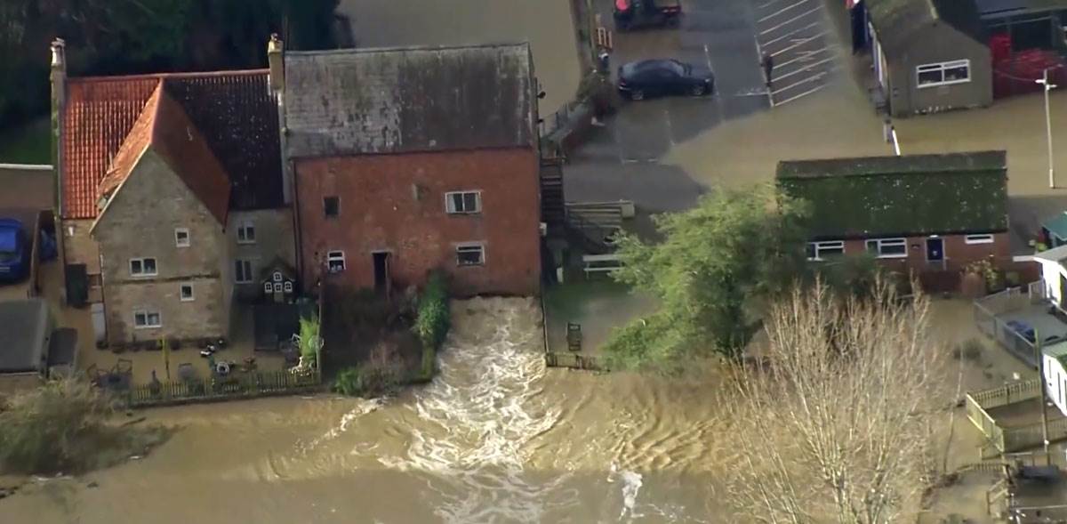  Poplave u Velikoj Britaniji 