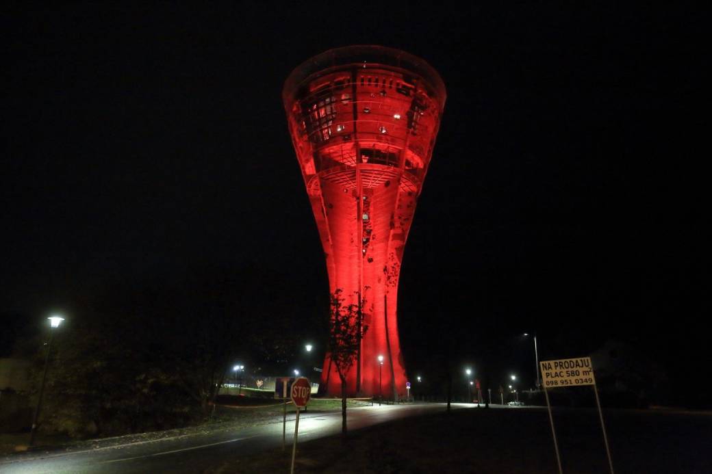  Protest u Vukovaru zbog dječaka koji su pretučeni jer su huligani mislili da su Srbi 